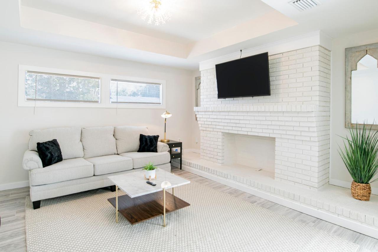 House In Mobile Newly Renovated! Quiet & Centrally Located! エクステリア 写真